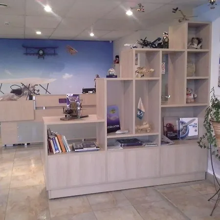 Sky High Airport 200 Meters From The Terminal 3* Marupe
