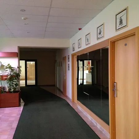 Sky High Airport 200 Meters From The Terminal 3* Marupe